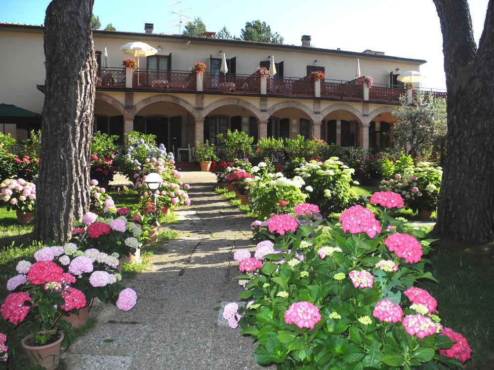 Hotel Le Renaie San Gimignano Kültér fotó
