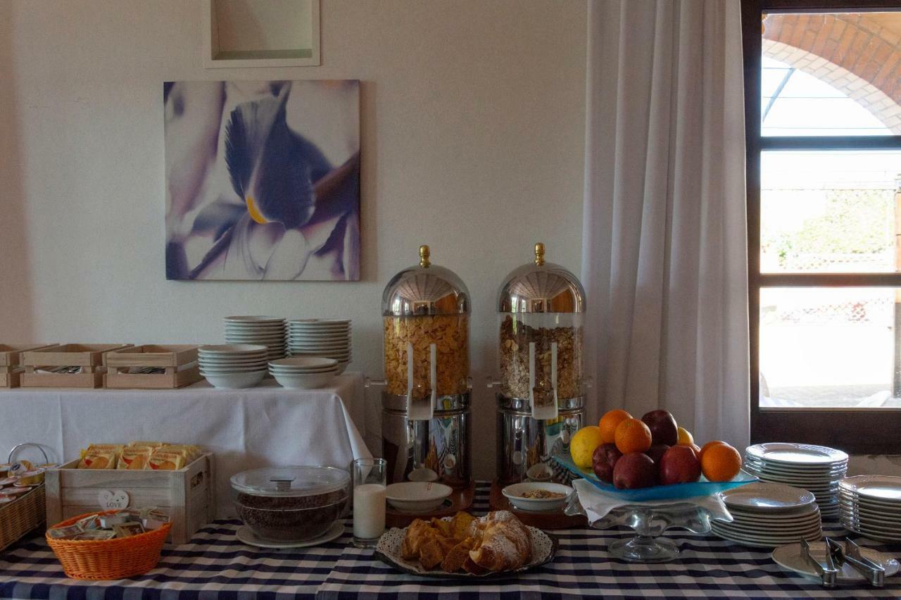 Hotel Le Renaie San Gimignano Kültér fotó